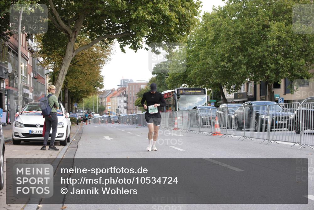 20.09.2026 - PSD Bank Halbmarathon Jannik Wohlers http://msf.ph/oto/10534724 20.09.2026 12:51:39 Laufen 17 meine-sportfotos.de