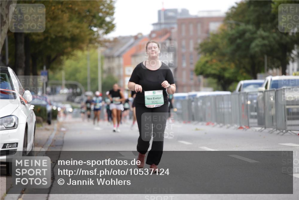 20.09.2026 - PSD Bank Halbmarathon Jannik Wohlers http://msf.ph/oto/10537124 20.09.2026 12:55:49 Laufen 3571 meine-sportfotos.de