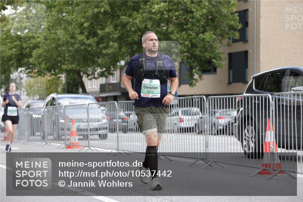 20.09.2026 - PSD Bank Halbmarathon Jannik Wohlers http://msf.ph/oto/10537442 20.09.2026 12:56:32 Laufen 3212 meine-sportfotos.de
