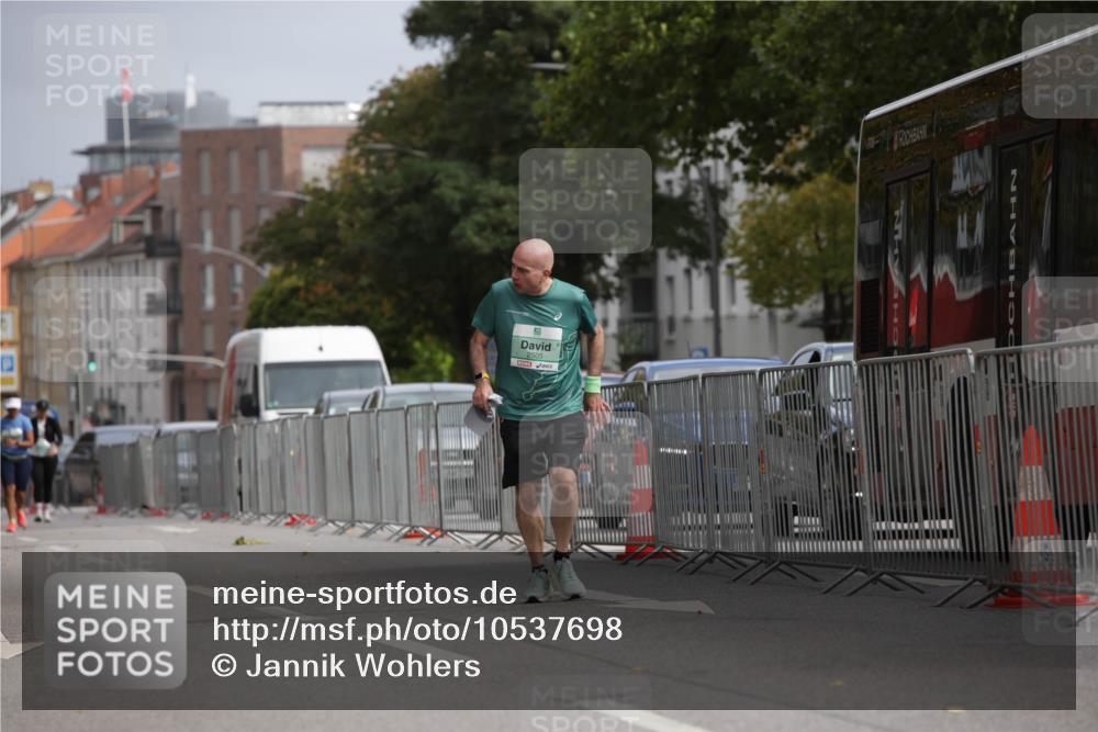 20.09.2026 - PSD Bank Halbmarathon Jannik Wohlers http://msf.ph/oto/10537698 20.09.2026 13:05:54 Laufen 2505 meine-sportfotos.de