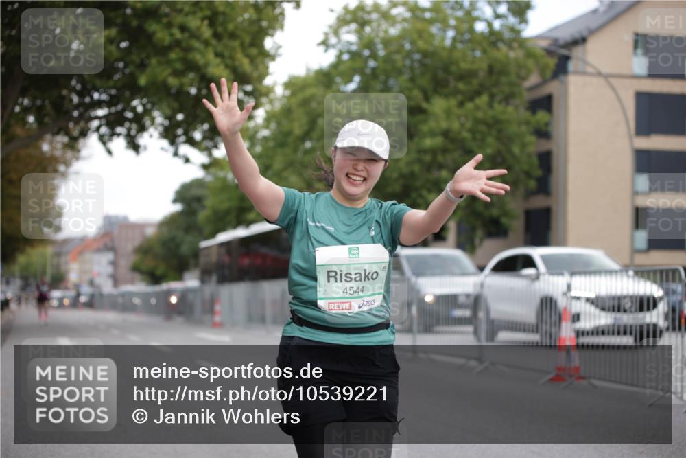 20.09.2026 - PSD Bank Halbmarathon Jannik Wohlers http://msf.ph/oto/10539221 20.09.2026 13:01:57 Laufen 4544 meine-sportfotos.de