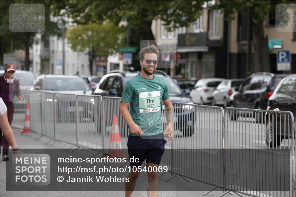 20.09.2026 - PSD Bank Halbmarathon Jannik Wohlers http://msf.ph/oto/10540069 20.09.2026 13:12:37 Laufen 3657 meine-sportfotos.de