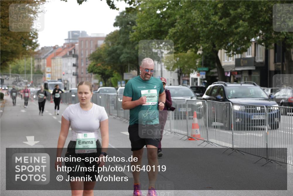 20.09.2026 - PSD Bank Halbmarathon Jannik Wohlers http://msf.ph/oto/10540119 20.09.2026 13:12:39 Laufen 3642, 3647 meine-sportfotos.de
