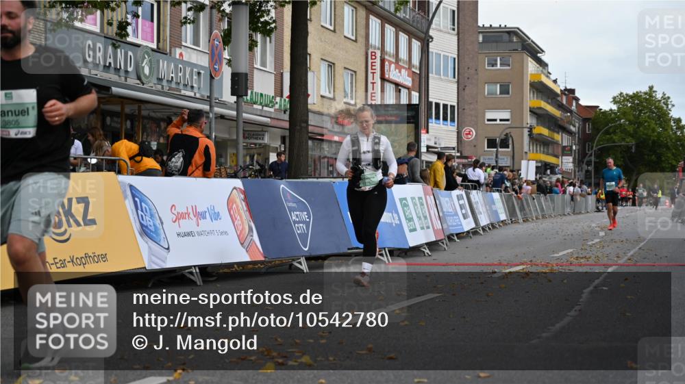 20.09.2026 - PSD Bank Halbmarathon J. Mangold http://msf.ph/oto/10542780 20.09.2026 12:50:48 Ziel 1375, 1796, 3805 meine-sportfotos.de