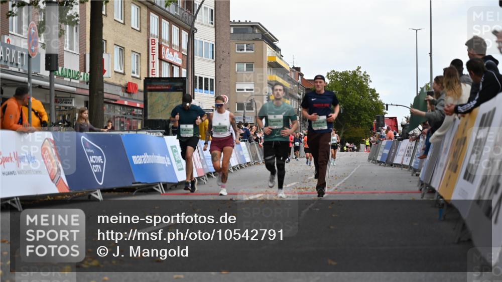 20.09.2026 - PSD Bank Halbmarathon J. Mangold http://msf.ph/oto/10542791 20.09.2026 12:51:19 Ziel 1165, 1166, 3824, 3825 meine-sportfotos.de