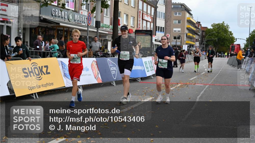 20.09.2026 - PSD Bank Halbmarathon J. Mangold http://msf.ph/oto/10543406 20.09.2026 12:58:45 Ziel 1051, 2885, 2982, 2983 meine-sportfotos.de