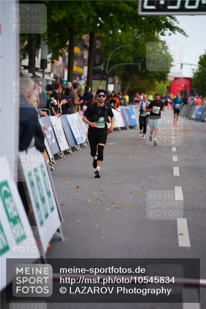 20.09.2026 - PSD Bank Halbmarathon LAZAROV Photography http://msf.ph/oto/10545834 20.09.2026 12:50:51 Ziel  meine-sportfotos.de