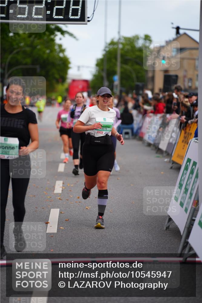 20.09.2026 - PSD Bank Halbmarathon LAZAROV Photography http://msf.ph/oto/10545947 20.09.2026 12:52:27 Ziel 2321, 3607, 4678 meine-sportfotos.de