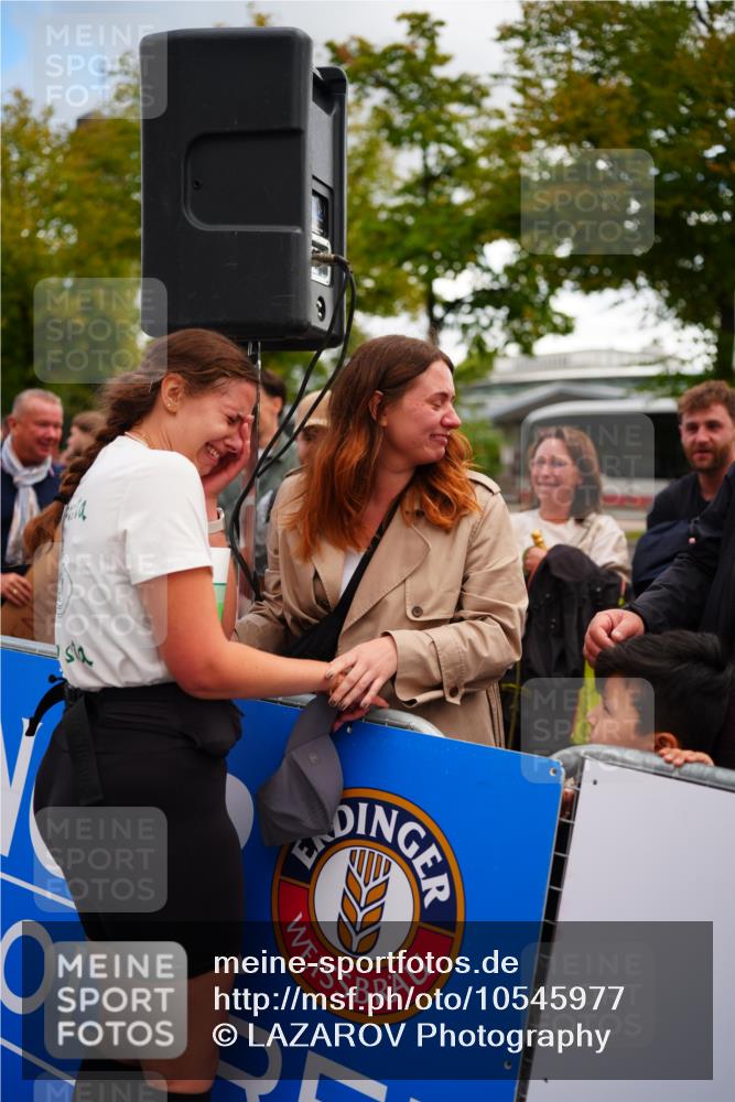 20.09.2026 - PSD Bank Halbmarathon LAZAROV Photography http://msf.ph/oto/10545977 20.09.2026 12:52:49 Ziel 4678 meine-sportfotos.de