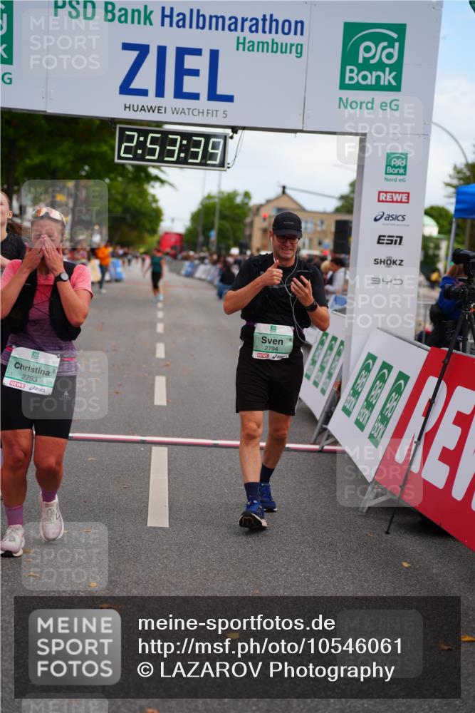 20.09.2026 - PSD Bank Halbmarathon LAZAROV Photography http://msf.ph/oto/10546061 20.09.2026 12:53:38 Ziel 1245, 2793, 2794, 2922, 4047 meine-sportfotos.de