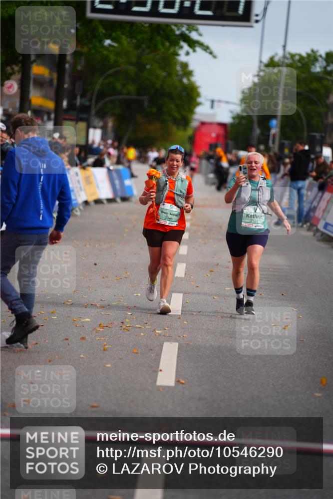 20.09.2026 - PSD Bank Halbmarathon LAZAROV Photography http://msf.ph/oto/10546290 20.09.2026 12:56:20 Ziel 2101, 2246 meine-sportfotos.de