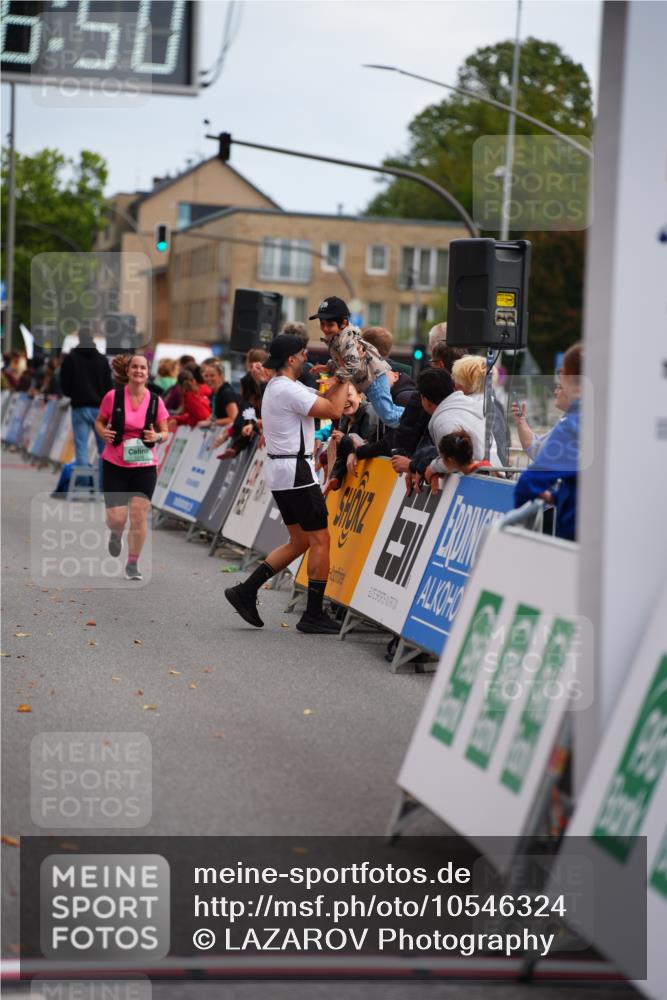 20.09.2026 - PSD Bank Halbmarathon LAZAROV Photography http://msf.ph/oto/10546324 20.09.2026 12:56:49 Ziel 3421 meine-sportfotos.de