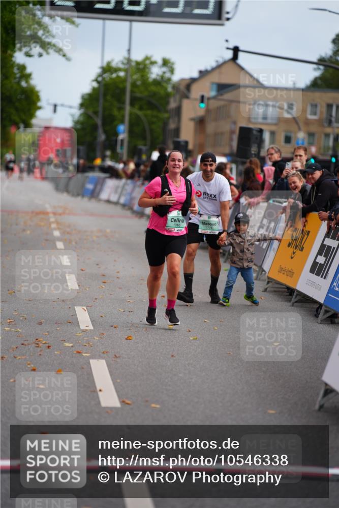 20.09.2026 - PSD Bank Halbmarathon LAZAROV Photography http://msf.ph/oto/10546338 20.09.2026 12:56:52 Ziel 1010 meine-sportfotos.de