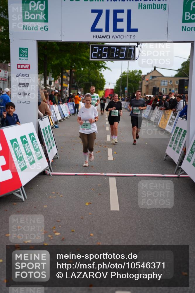 20.09.2026 - PSD Bank Halbmarathon LAZAROV Photography http://msf.ph/oto/10546371 20.09.2026 12:57:36 Ziel 1034, 1306, 3621, 4342 meine-sportfotos.de