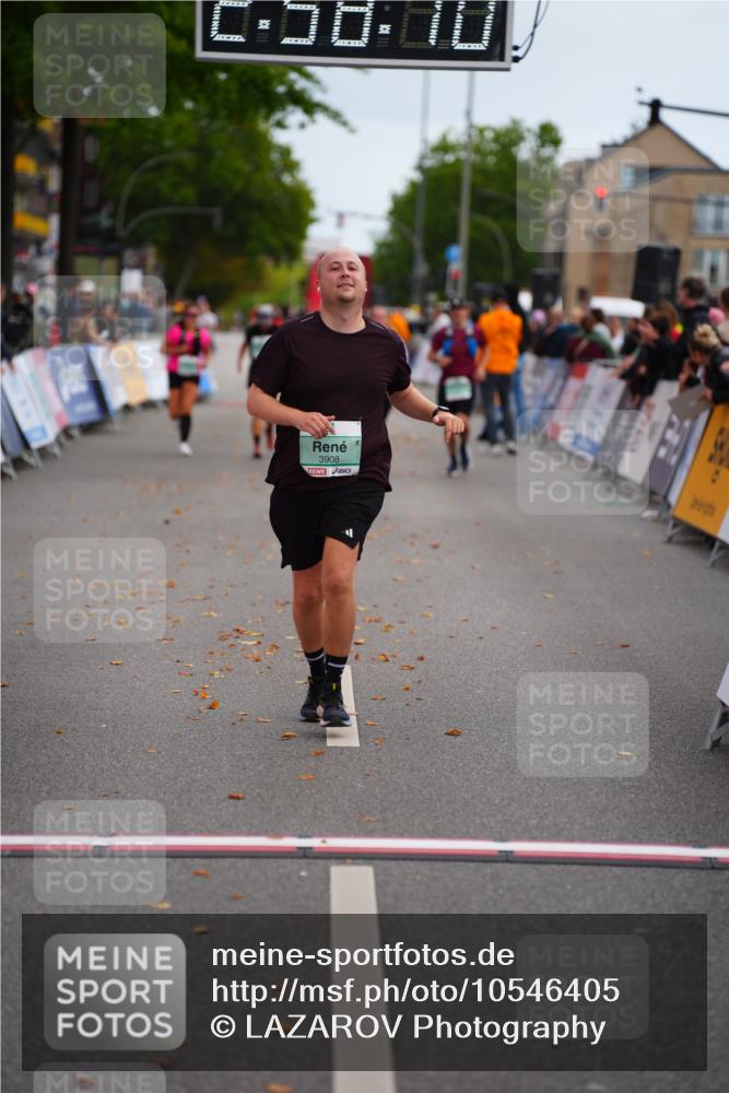 20.09.2026 - PSD Bank Halbmarathon LAZAROV Photography http://msf.ph/oto/10546405 20.09.2026 12:58:09 Ziel 3908 meine-sportfotos.de