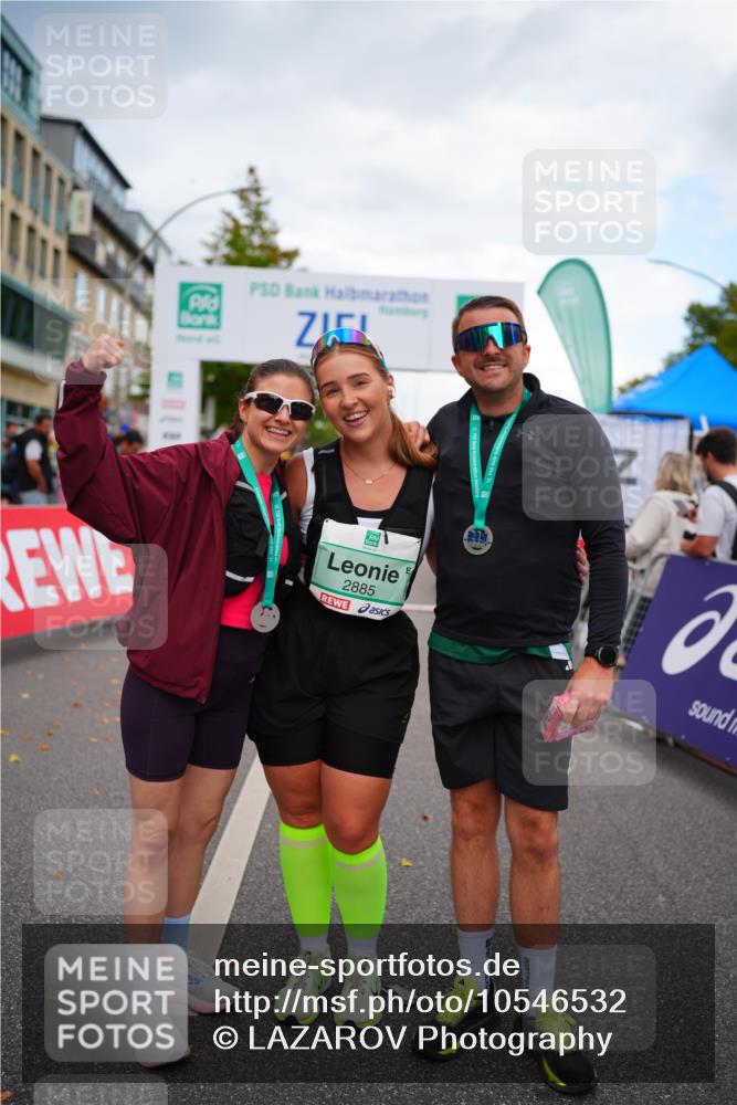 20.09.2026 - PSD Bank Halbmarathon LAZAROV Photography http://msf.ph/oto/10546532 20.09.2026 12:59:21 Ziel 2885 meine-sportfotos.de