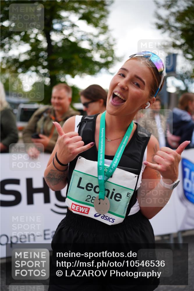 20.09.2026 - PSD Bank Halbmarathon LAZAROV Photography http://msf.ph/oto/10546536 20.09.2026 12:59:29 Ziel 2885 meine-sportfotos.de