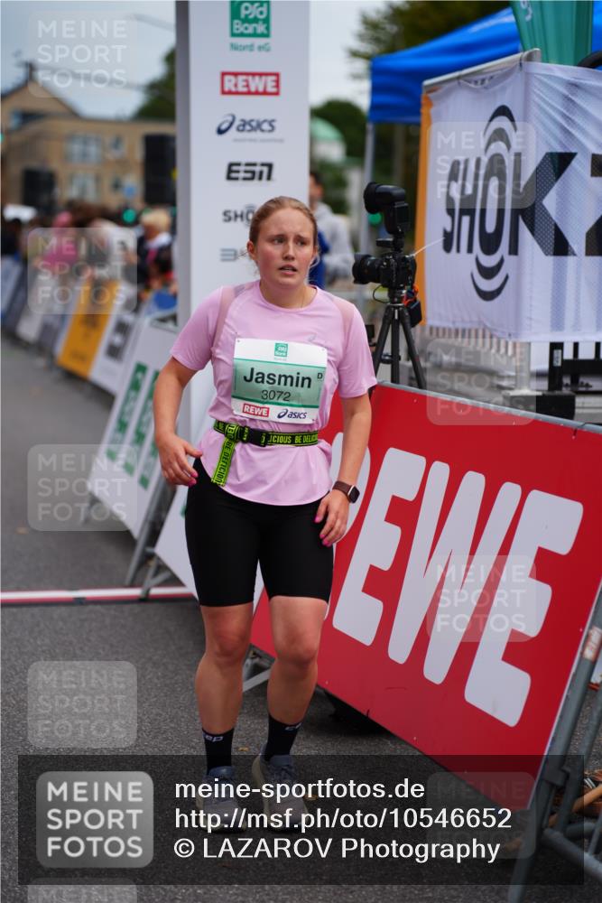 20.09.2026 - PSD Bank Halbmarathon LAZAROV Photography http://msf.ph/oto/10546652 20.09.2026 13:01:21 Ziel 3072 meine-sportfotos.de