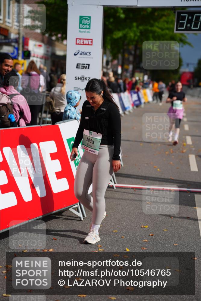 20.09.2026 - PSD Bank Halbmarathon LAZAROV Photography http://msf.ph/oto/10546765 20.09.2026 13:03:02 Ziel 4045, 4136 meine-sportfotos.de