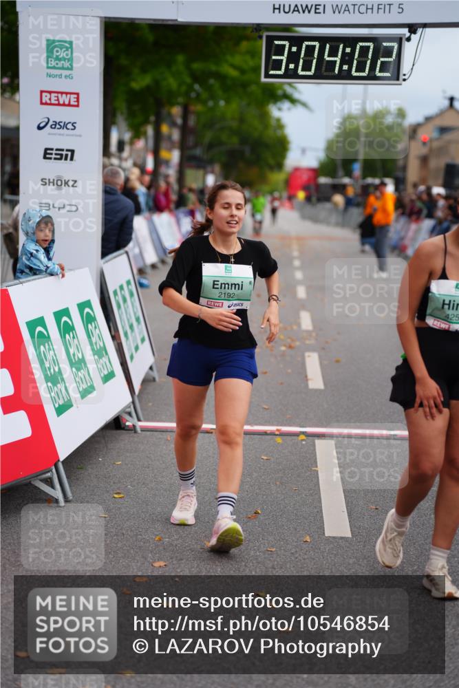 20.09.2026 - PSD Bank Halbmarathon LAZAROV Photography http://msf.ph/oto/10546854 20.09.2026 13:04:02 Ziel 2192, 4250 meine-sportfotos.de