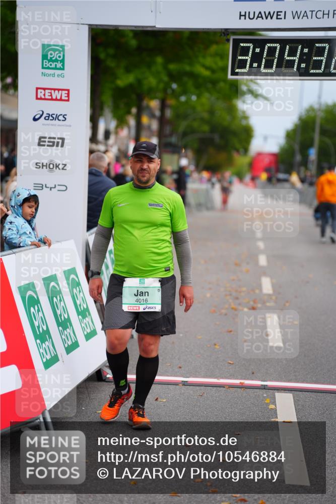 20.09.2026 - PSD Bank Halbmarathon LAZAROV Photography http://msf.ph/oto/10546884 20.09.2026 13:04:32 Ziel 4016 meine-sportfotos.de