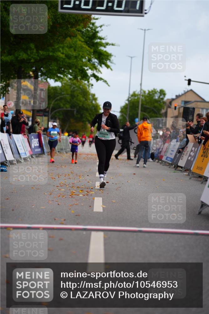 20.09.2026 - PSD Bank Halbmarathon LAZAROV Photography http://msf.ph/oto/10546953 20.09.2026 13:05:06 Ziel 1230 meine-sportfotos.de