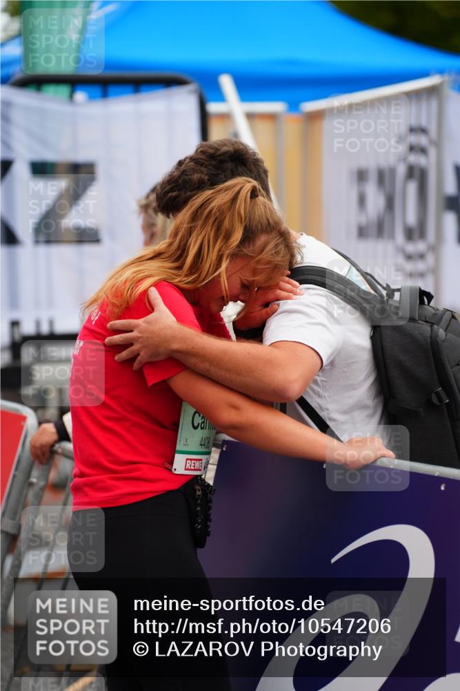 20.09.2026 - PSD Bank Halbmarathon LAZAROV Photography http://msf.ph/oto/10547206 20.09.2026 13:08:00 Ziel 4408 meine-sportfotos.de
