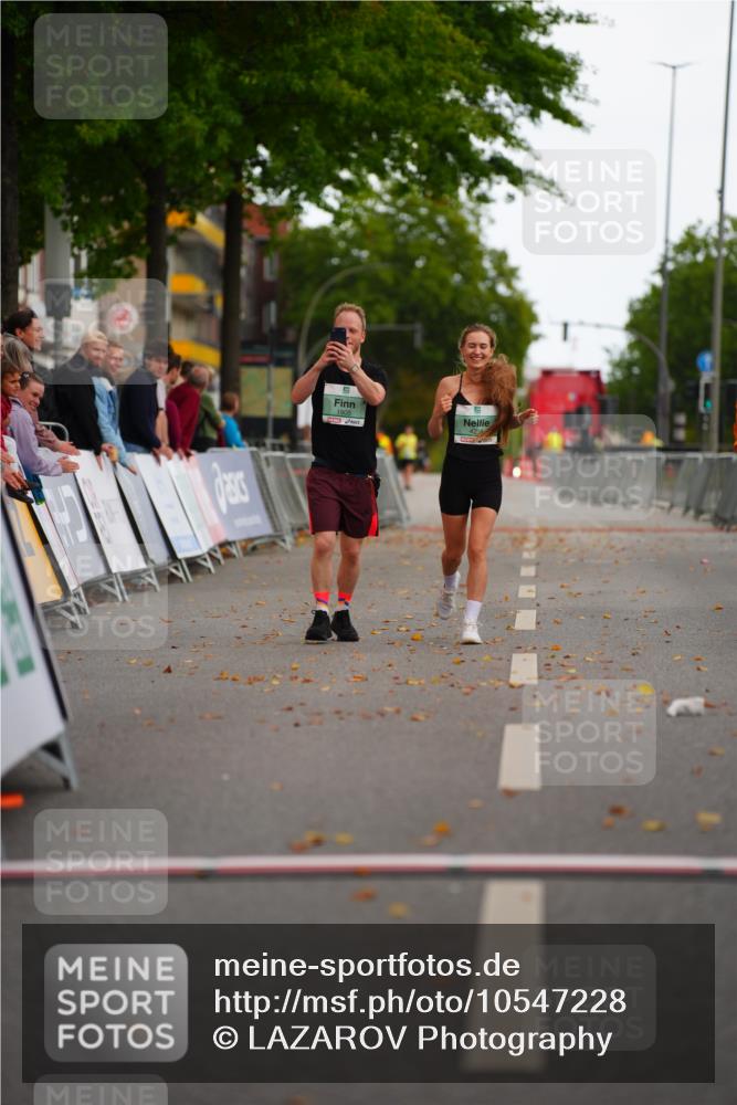 20.09.2026 - PSD Bank Halbmarathon LAZAROV Photography http://msf.ph/oto/10547228 20.09.2026 13:09:00 Ziel 1905, 4238 meine-sportfotos.de