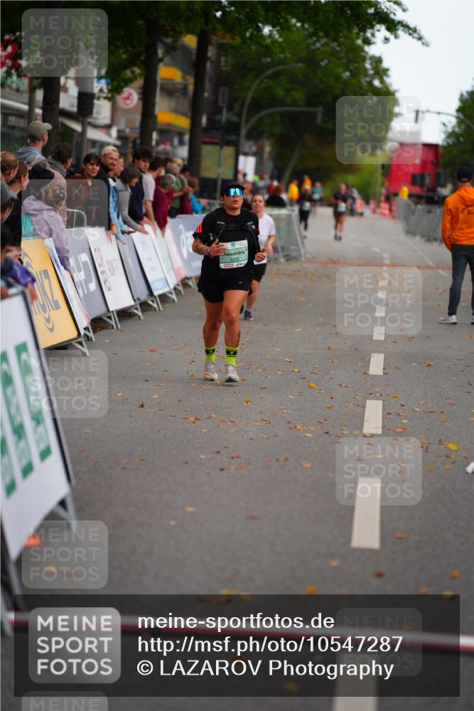 20.09.2026 - PSD Bank Halbmarathon LAZAROV Photography http://msf.ph/oto/10547287 20.09.2026 13:09:57 Ziel 3209 meine-sportfotos.de