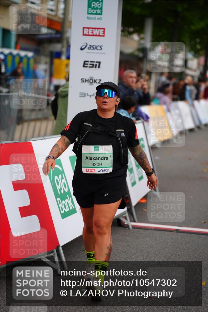20.09.2026 - PSD Bank Halbmarathon LAZAROV Photography http://msf.ph/oto/10547302 20.09.2026 13:10:05 Ziel 3065, 3209 meine-sportfotos.de