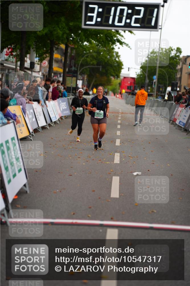 20.09.2026 - PSD Bank Halbmarathon LAZAROV Photography http://msf.ph/oto/10547317 20.09.2026 13:10:20 Ziel 2329 meine-sportfotos.de