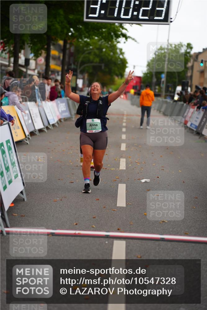 20.09.2026 - PSD Bank Halbmarathon LAZAROV Photography http://msf.ph/oto/10547328 20.09.2026 13:10:23 Ziel 2329, 3449 meine-sportfotos.de