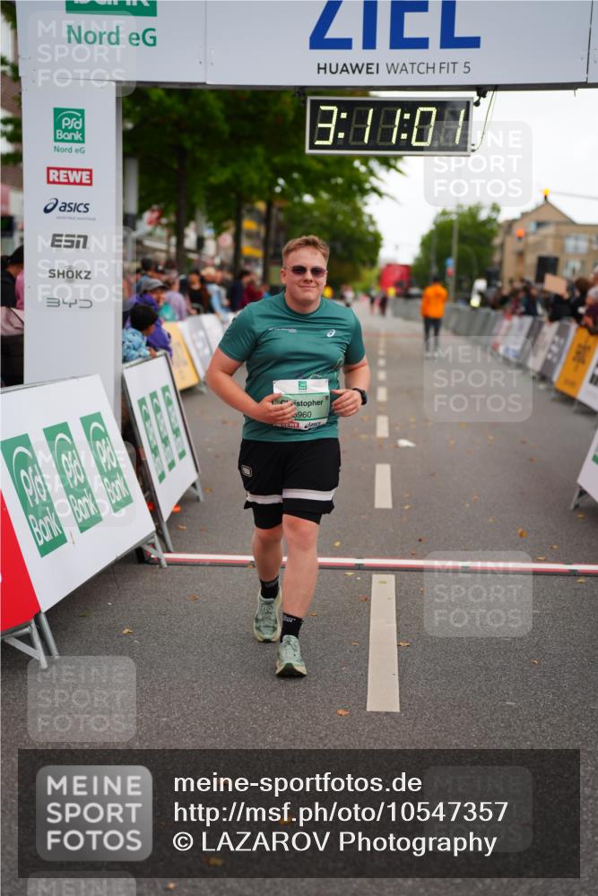 20.09.2026 - PSD Bank Halbmarathon LAZAROV Photography http://msf.ph/oto/10547357 20.09.2026 13:11:01 Ziel 3960 meine-sportfotos.de