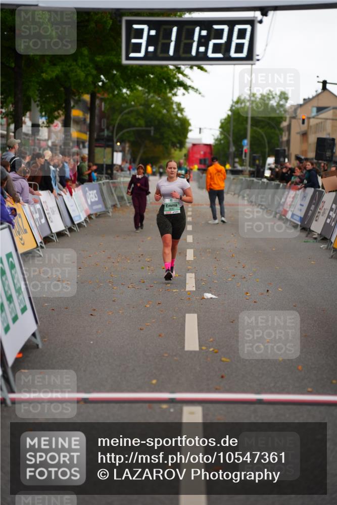 20.09.2026 - PSD Bank Halbmarathon LAZAROV Photography http://msf.ph/oto/10547361 20.09.2026 13:11:27 Ziel 3642 meine-sportfotos.de