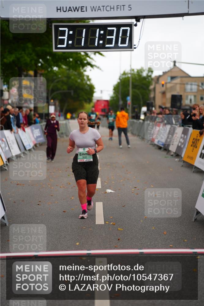 20.09.2026 - PSD Bank Halbmarathon LAZAROV Photography http://msf.ph/oto/10547367 20.09.2026 13:11:30 Ziel 3642 meine-sportfotos.de