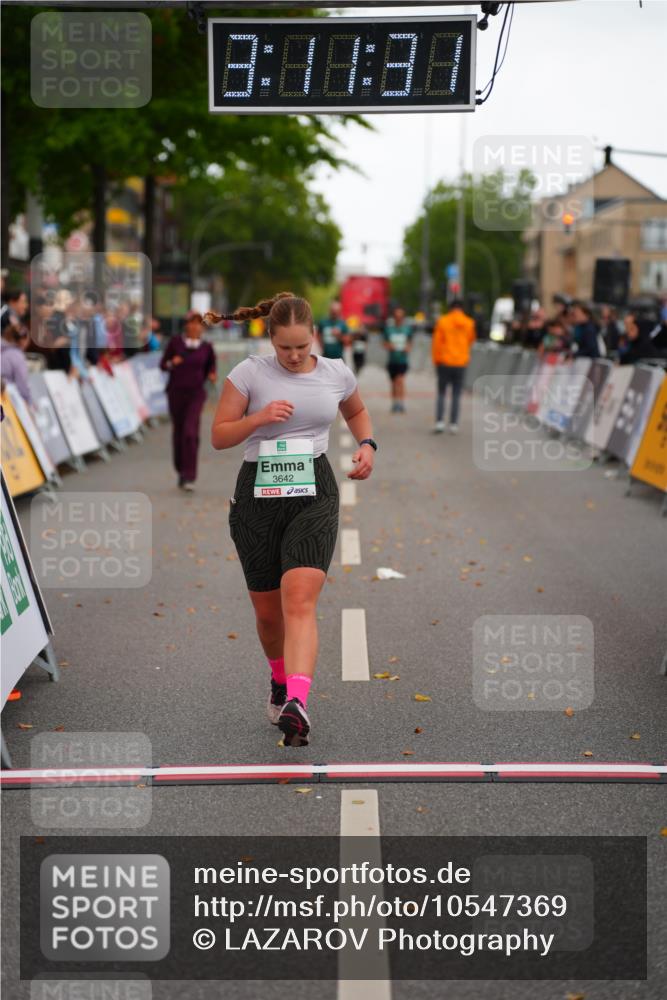 20.09.2026 - PSD Bank Halbmarathon LAZAROV Photography http://msf.ph/oto/10547369 20.09.2026 13:11:31 Ziel 3642 meine-sportfotos.de