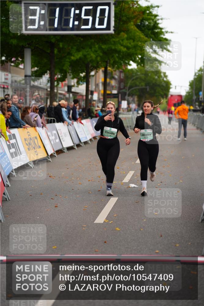 20.09.2026 - PSD Bank Halbmarathon LAZAROV Photography http://msf.ph/oto/10547409 20.09.2026 13:11:49 Ziel 1106, 3647, 3657, 4074 meine-sportfotos.de
