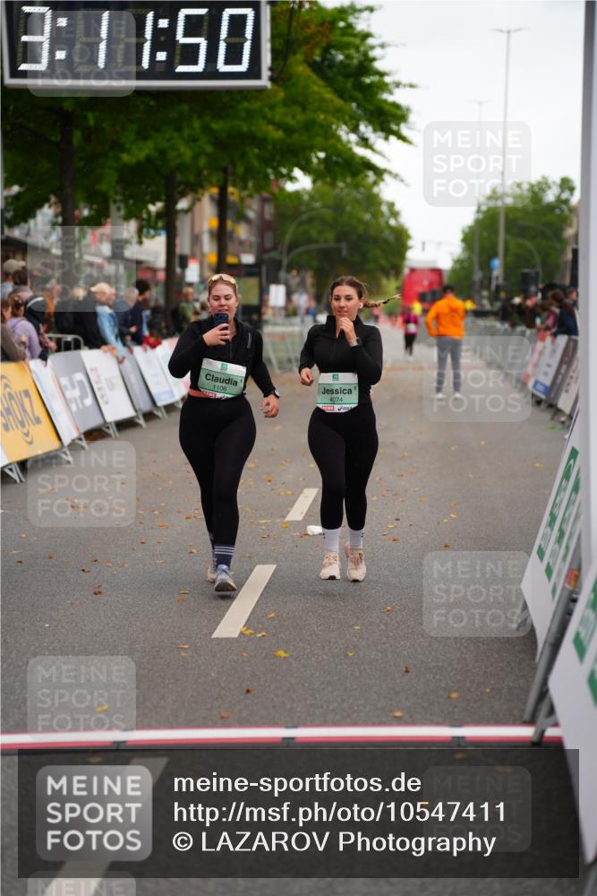 20.09.2026 - PSD Bank Halbmarathon LAZAROV Photography http://msf.ph/oto/10547411 20.09.2026 13:11:50 Ziel 1106, 3647, 3657, 4074 meine-sportfotos.de