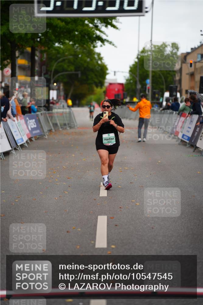 20.09.2026 - PSD Bank Halbmarathon LAZAROV Photography http://msf.ph/oto/10547545 20.09.2026 13:13:56 Ziel 3652 meine-sportfotos.de