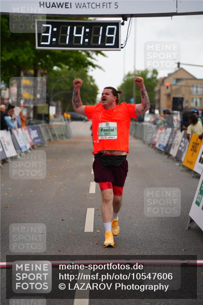20.09.2026 - PSD Bank Halbmarathon LAZAROV Photography http://msf.ph/oto/10547606 20.09.2026 13:14:18 Ziel 4017 meine-sportfotos.de