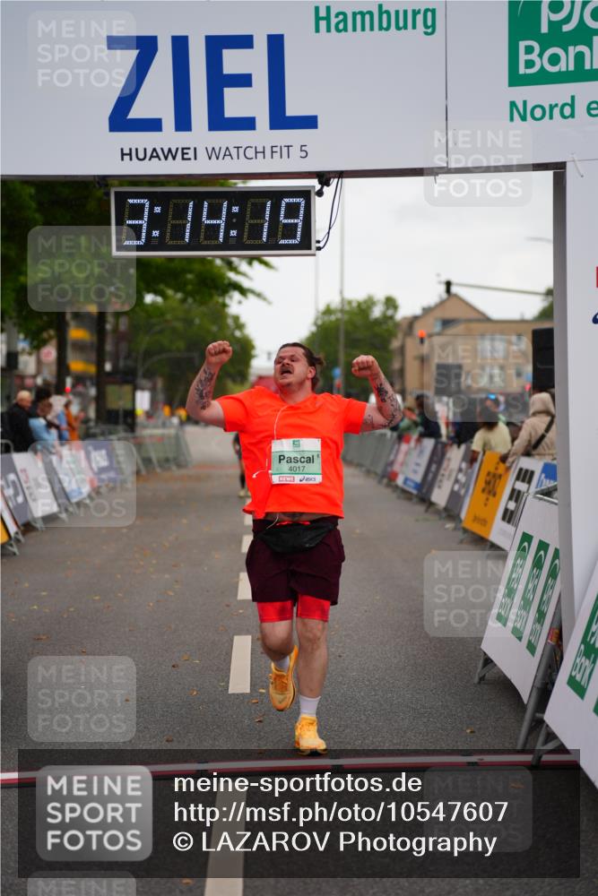 20.09.2026 - PSD Bank Halbmarathon LAZAROV Photography http://msf.ph/oto/10547607 20.09.2026 13:14:19 Ziel 4017 meine-sportfotos.de
