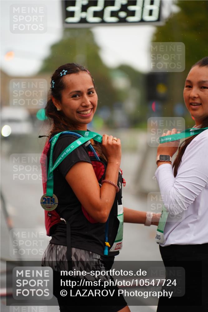 20.09.2026 - PSD Bank Halbmarathon LAZAROV Photography http://msf.ph/oto/10547724 20.09.2026 13:22:38 Ziel 2442 meine-sportfotos.de