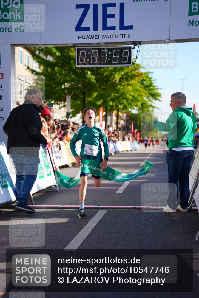 20.09.2026 - PSD Bank Halbmarathon LAZAROV Photography http://msf.ph/oto/10547746 20.09.2026 10:27:23 Ziel 371 meine-sportfotos.de