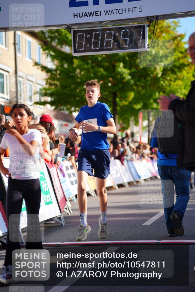 20.09.2026 - PSD Bank Halbmarathon LAZAROV Photography http://msf.ph/oto/10547811 20.09.2026 10:28:15 Ziel 123, 130, 262, 271, 419, 445 meine-sportfotos.de