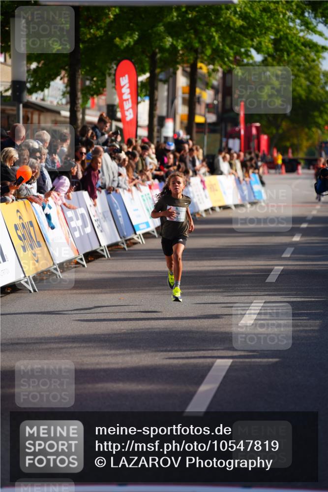 20.09.2026 - PSD Bank Halbmarathon LAZAROV Photography http://msf.ph/oto/10547819 20.09.2026 10:28:26 Ziel 324 meine-sportfotos.de