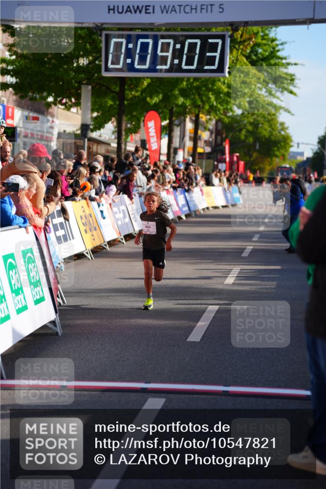 20.09.2026 - PSD Bank Halbmarathon LAZAROV Photography http://msf.ph/oto/10547821 20.09.2026 10:28:27 Ziel 324 meine-sportfotos.de