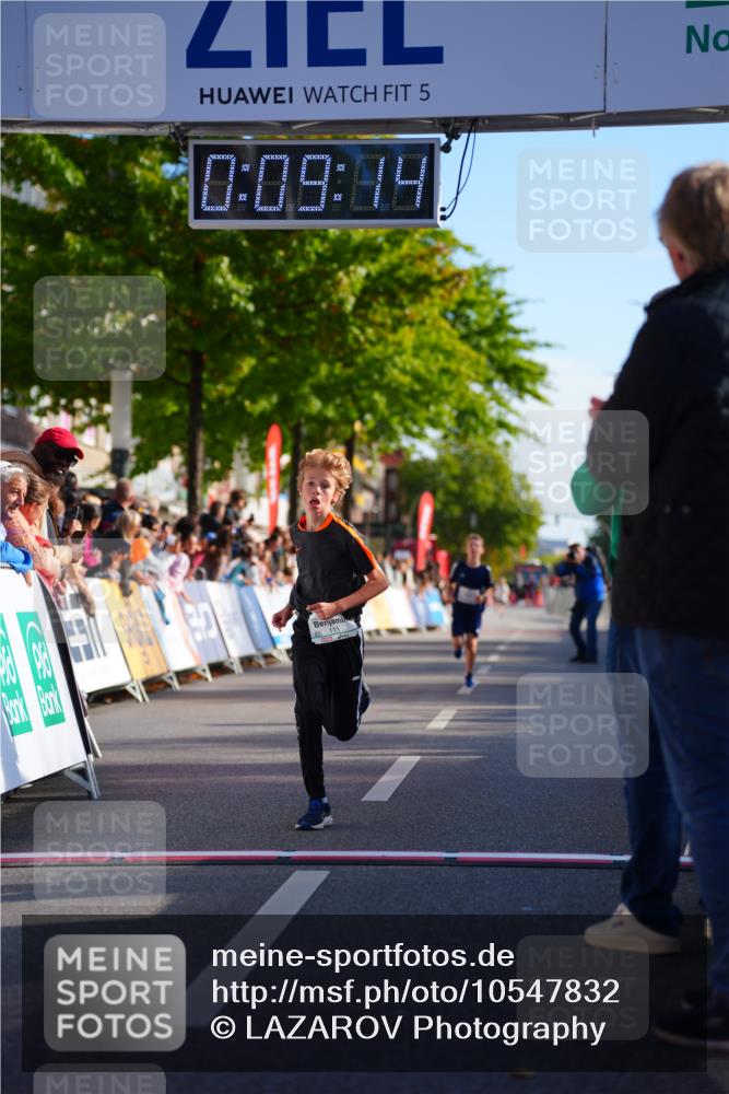 20.09.2026 - PSD Bank Halbmarathon LAZAROV Photography http://msf.ph/oto/10547832 20.09.2026 10:28:38 Ziel 111, 362 meine-sportfotos.de
