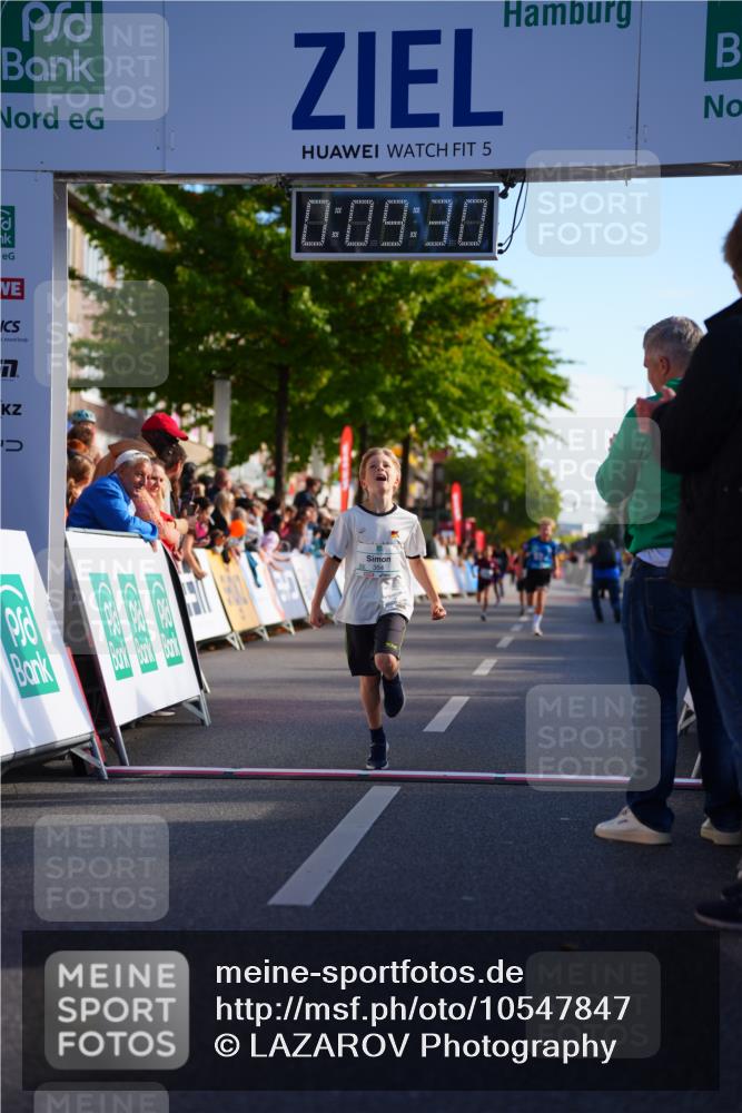 20.09.2026 - PSD Bank Halbmarathon LAZAROV Photography http://msf.ph/oto/10547847 20.09.2026 10:28:55 Ziel 258, 354 meine-sportfotos.de