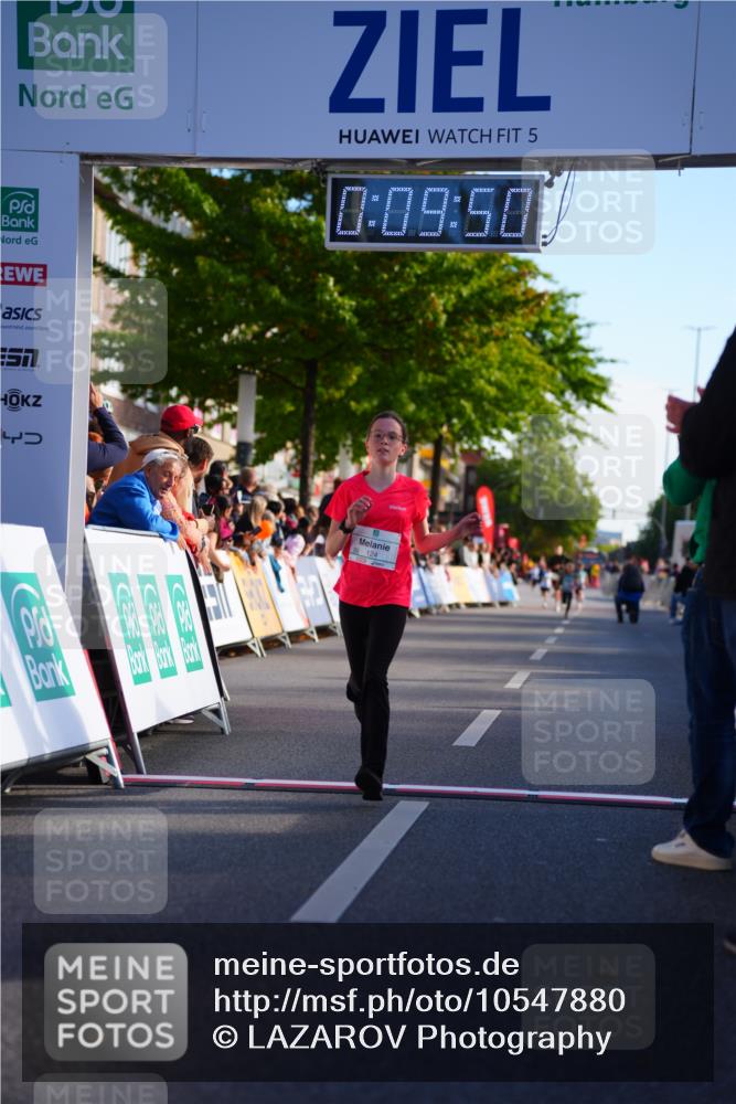 20.09.2026 - PSD Bank Halbmarathon LAZAROV Photography http://msf.ph/oto/10547880 20.09.2026 10:29:14 Ziel 124 meine-sportfotos.de