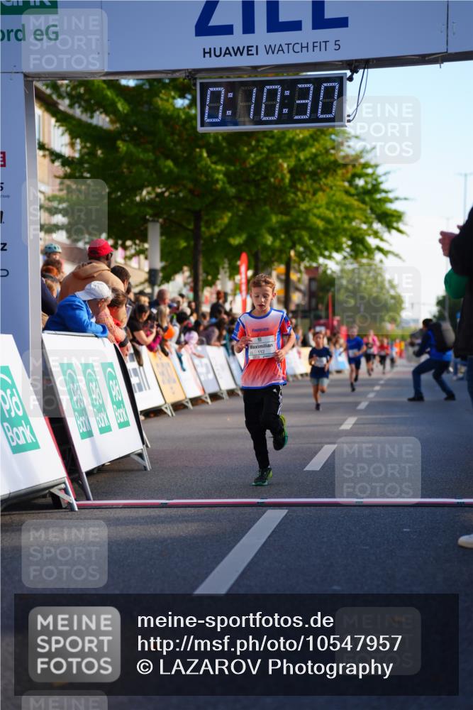 20.09.2026 - PSD Bank Halbmarathon LAZAROV Photography http://msf.ph/oto/10547957 20.09.2026 10:29:55 Ziel 112, 202, 266, 279, 321 meine-sportfotos.de